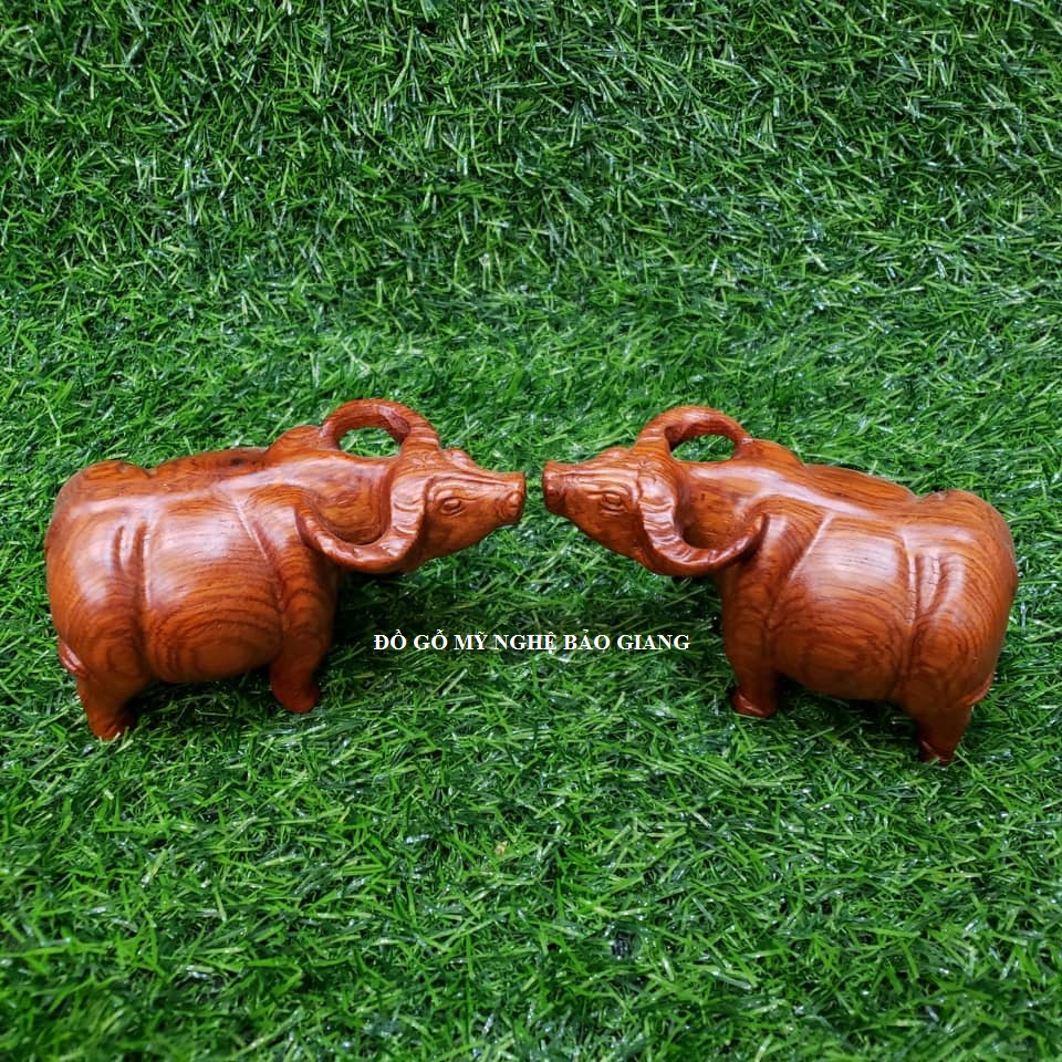 Tượng con trâu gỗ hương ta (một cặp) 15x7x8 cm