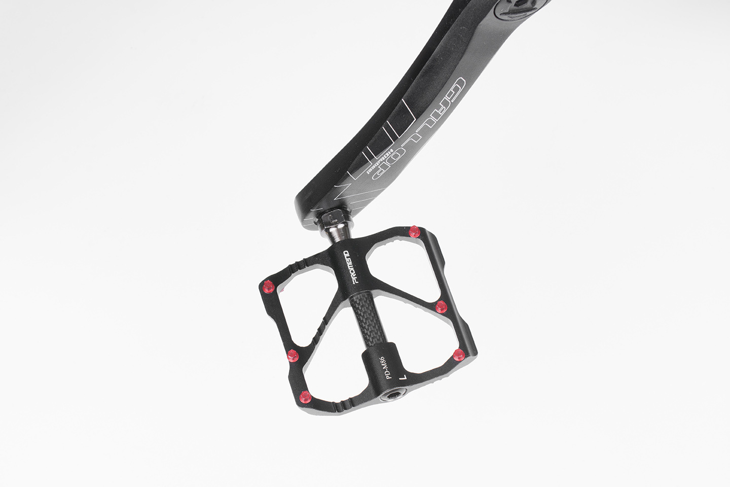 R87C Promend Sports Bicycle Pedals Are Made of Aluminum