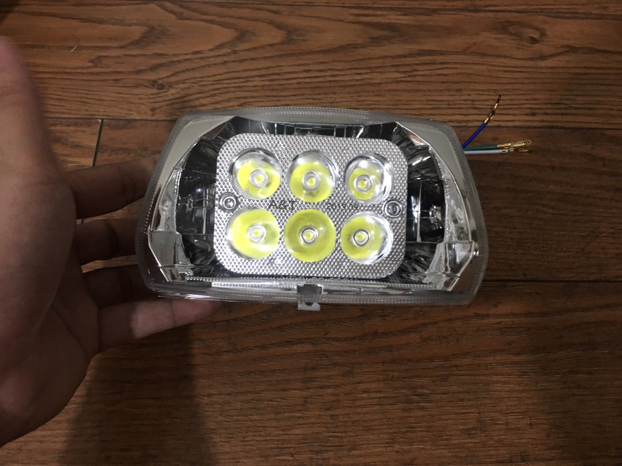 CHOÁ ĐÈN LED DREAM LOẠI 6 BÓNG LED