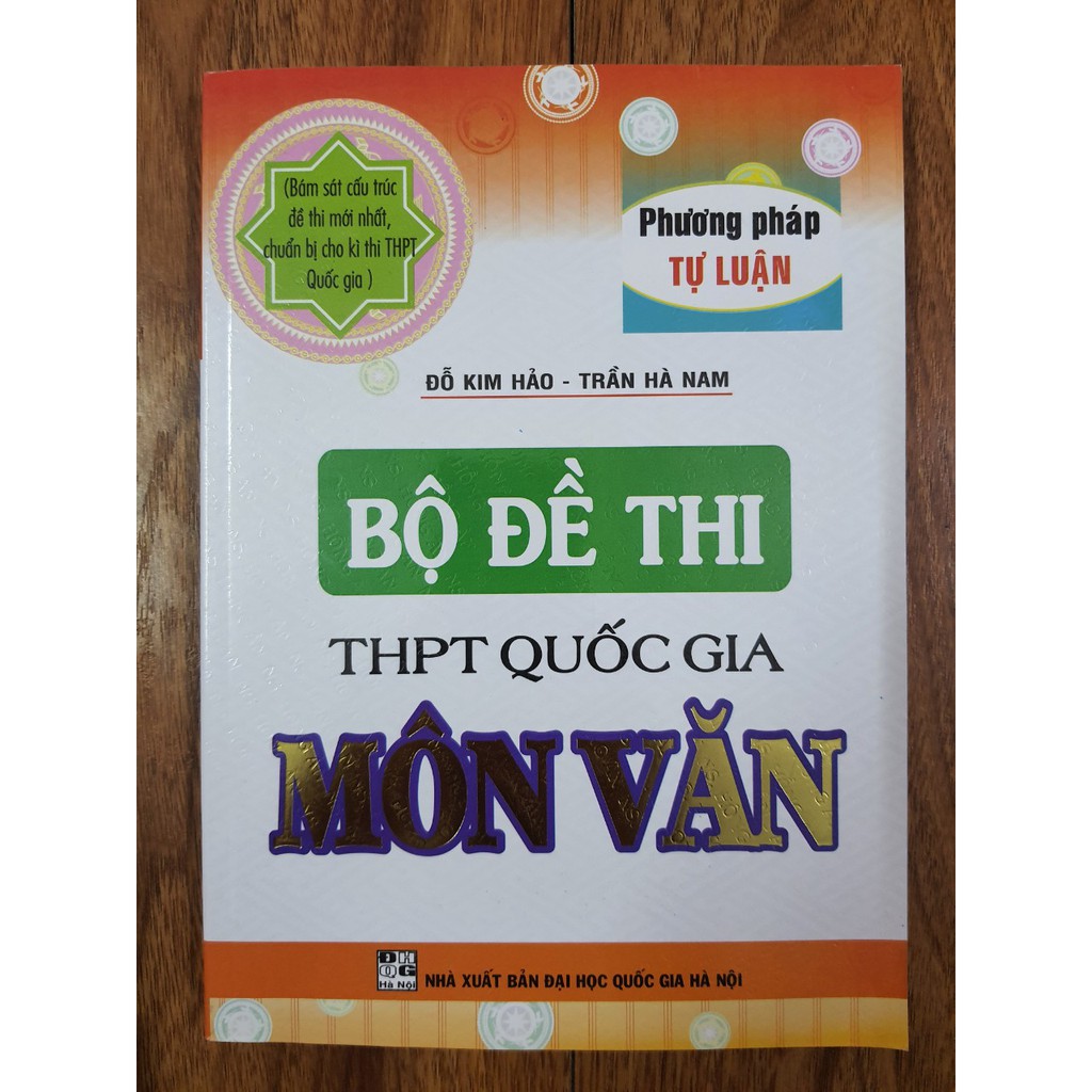 Sách - Bộ đề thi THPT quốc gia môn Văn