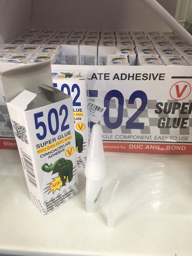 Lọ keo con voi siêu dính Đức Anh 2gram (V)