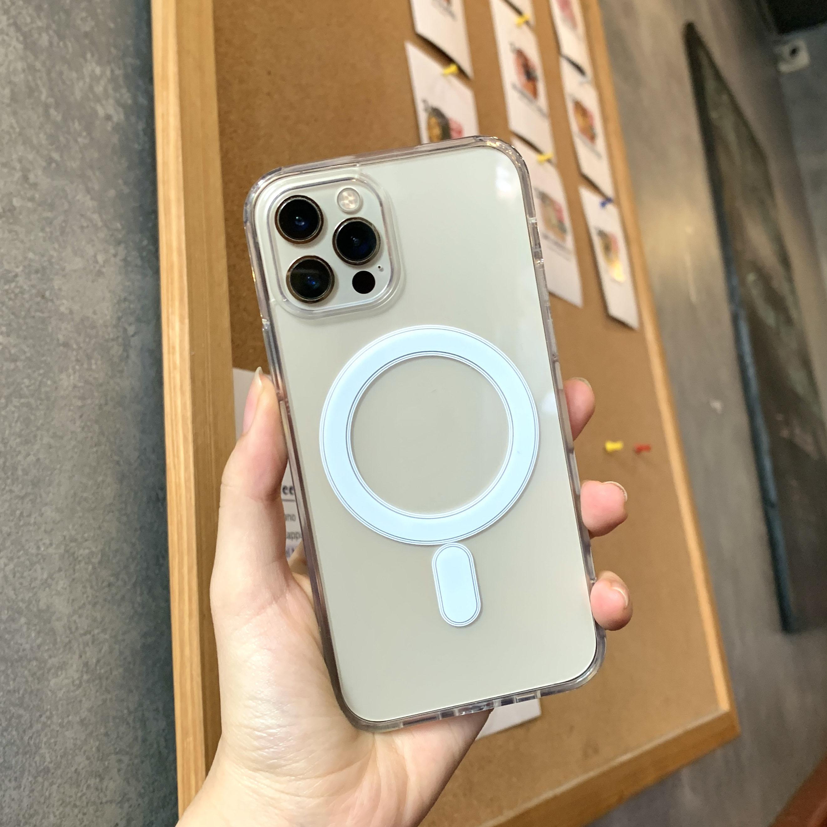 Ốp lưng iPhone hít nam châm từ tính, siêu trong suốt, mặt lưng nhựa cứng, viền silicon chống sốc - Pikapi phụ kiện