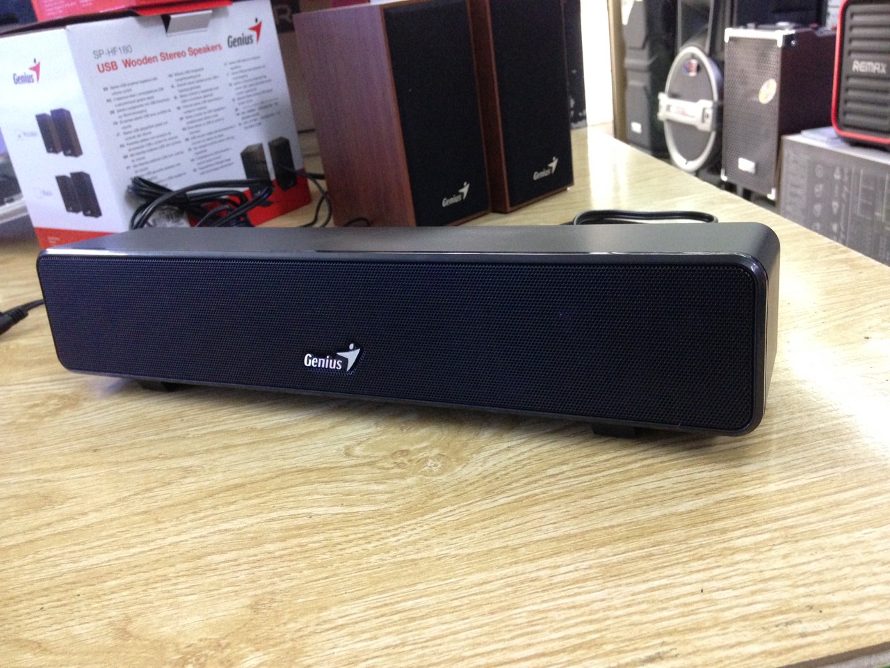 Loa máy tính GENIUS Soundbar 100 USB (Màu đen)