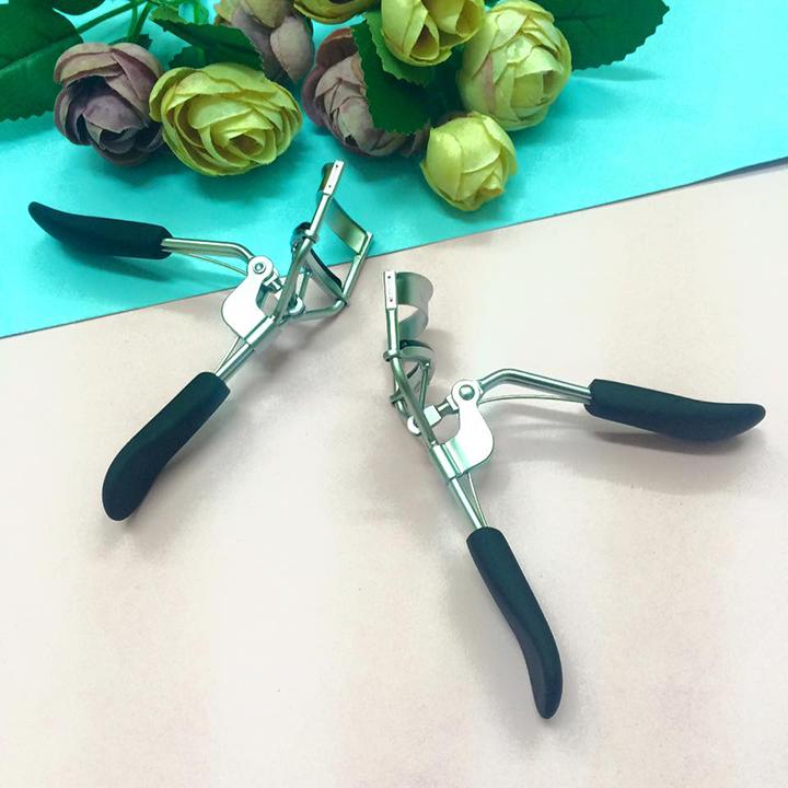 Bấm Mi Vacosi Eyelash Curler (Cán Đen)