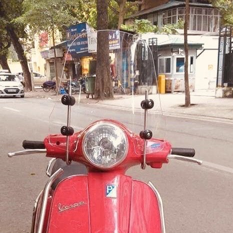 Kính chắn gió xe máy Piaggio Vespa LX