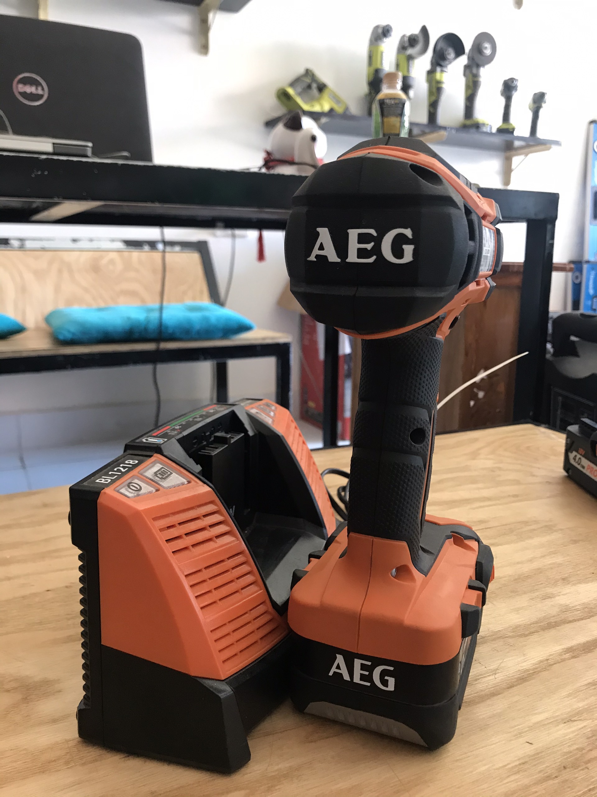Combo bắn Bulong AEG