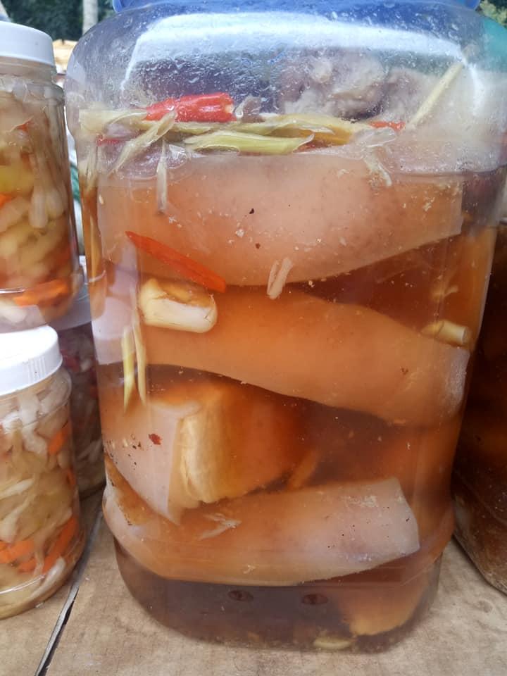 Thịt heo ngâm mắm( 1kg hoặc hơn không tính nước)