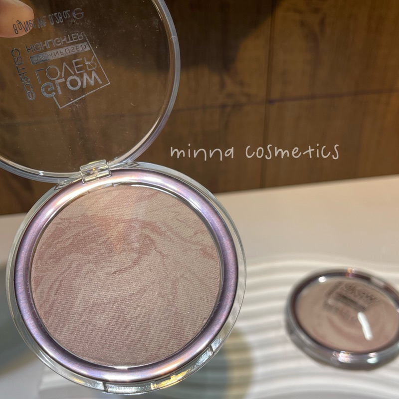 PHẤN BẮT SÁNG CATRICE HIGH GLOW MINERAL HIGHLIGHT POWDER