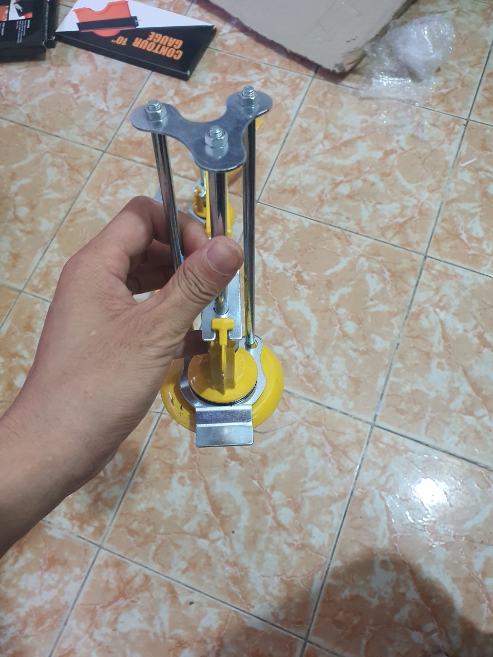 KÍCH NÂNG GẠCH  ỐP TƯỜNG 3 TRỤ