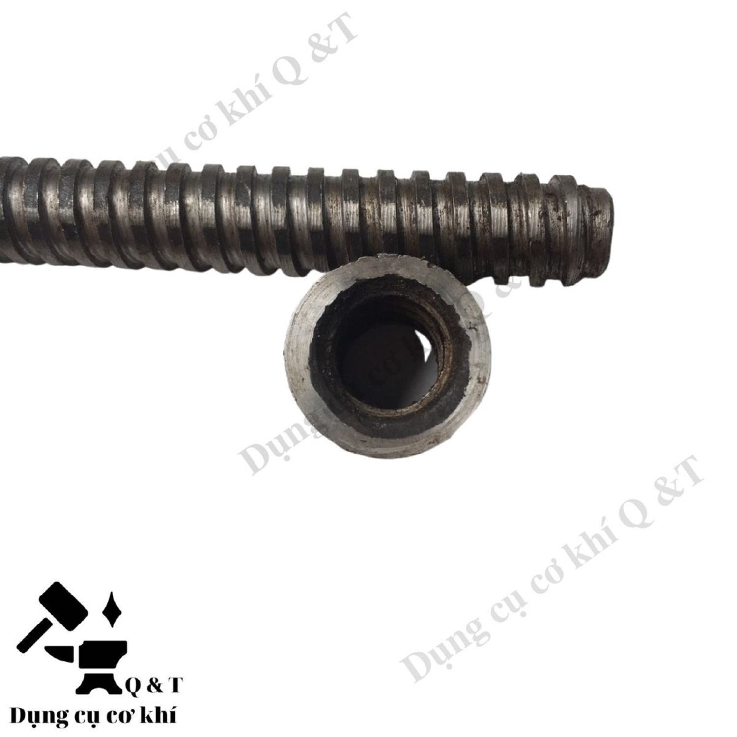 Vít me trục 25mm dài 250mm và 300mm ( có 1 đai ốc đi kèm )