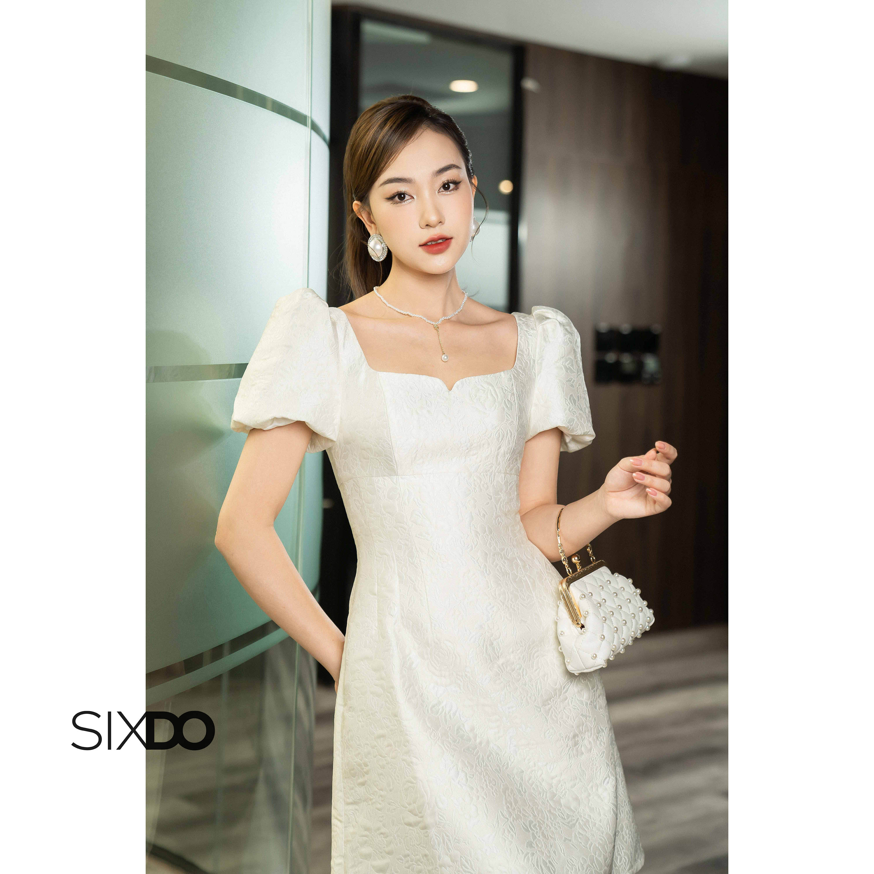 Đầm gấm cổ vuông ngắn tay SIXDO (White Puff-sleeves Mini Brocade Dress)