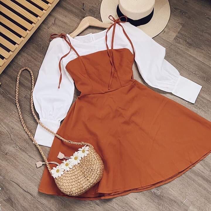 set yếm váy nữ và áo sơ mi dài tay phồng yếm váy đính nút chất liệu da cá-Hình thật 100% -Thời trang sài gòn giá rẻ