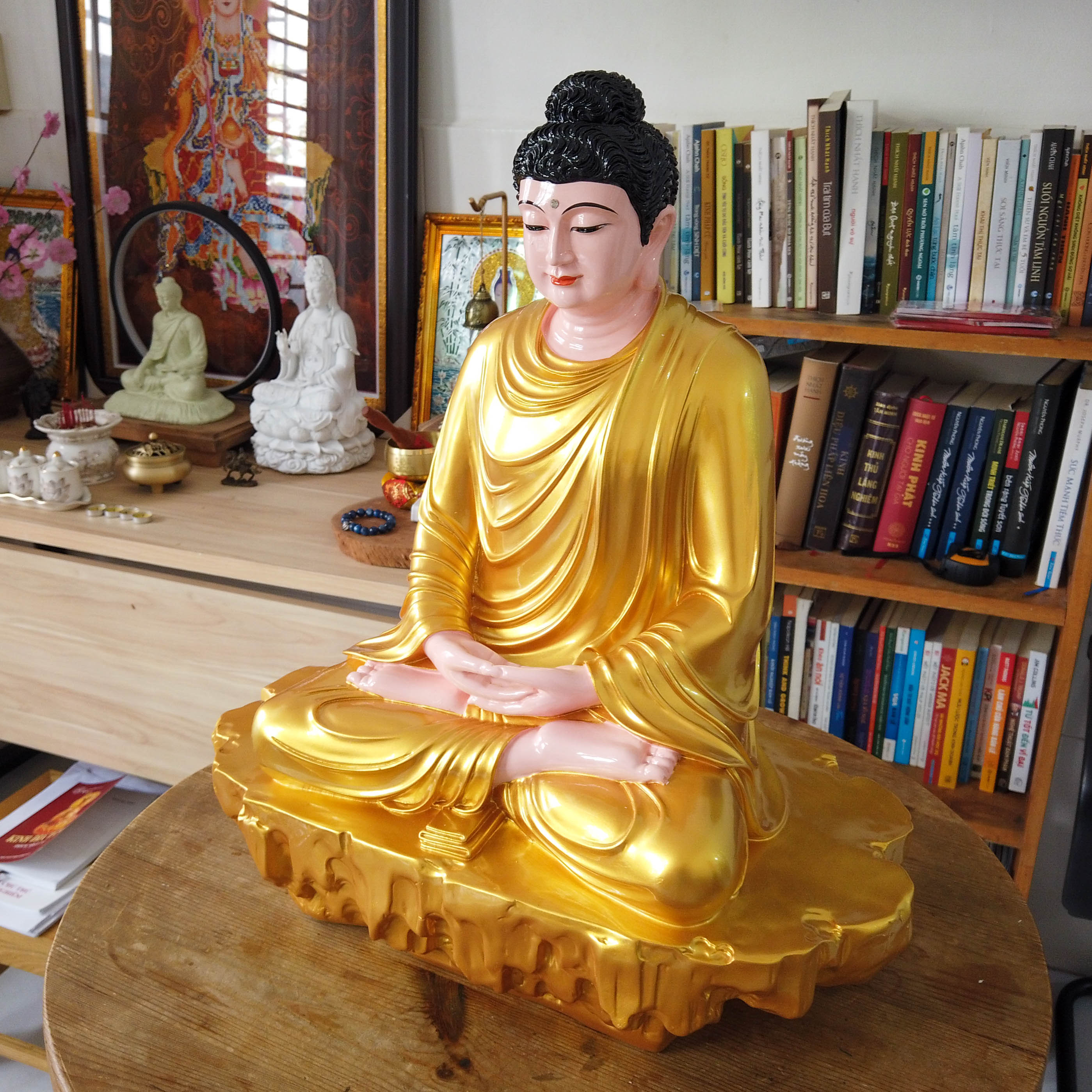 Tượng Phật Bổn Sư Thích Ca ngồi trên đá 48cm