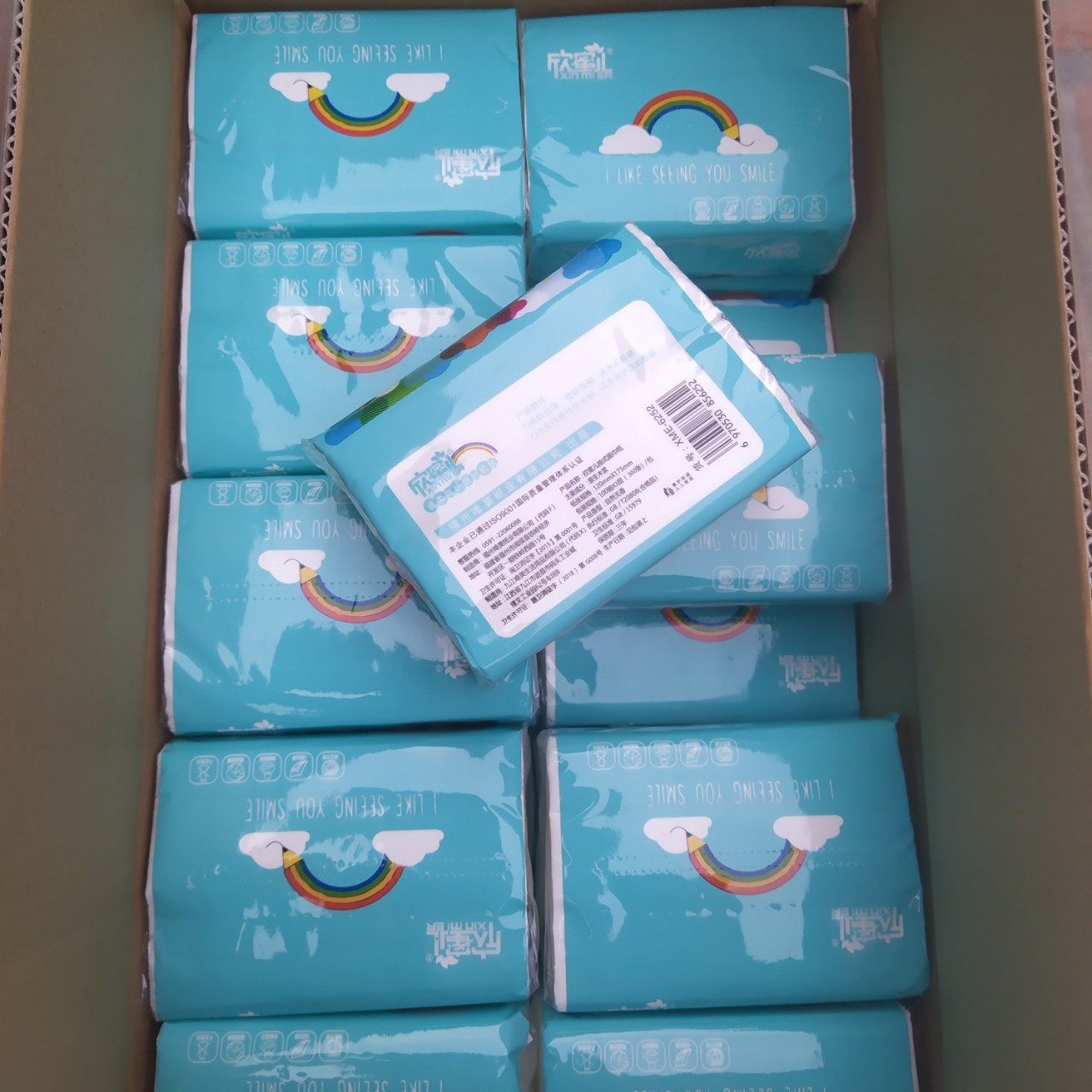 Giấy ăn cầu vồng cao cấp 30 gói 1 thùng