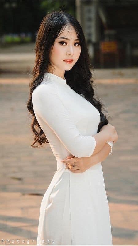 Áo Dài Trắng Học Sinh Tà Thướt Tha