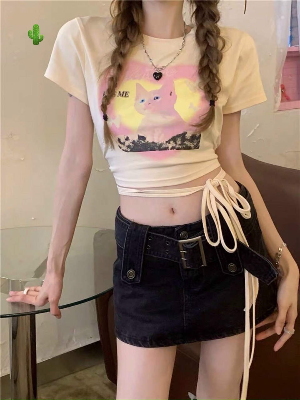 Áo Croptop Tin Hình Mèo Cột Dây Eo