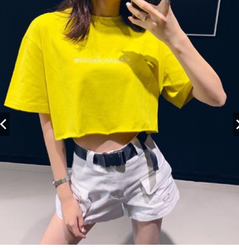 Áo thun croptop form rộng