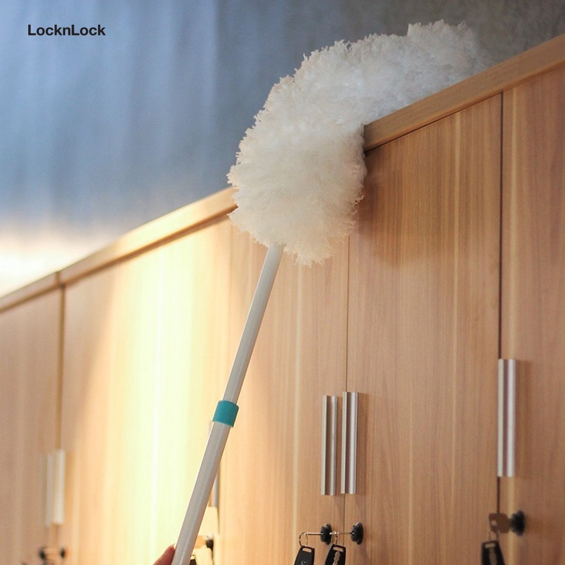Bộ Cây Lau Bụi Đa Năng Microfiber Duster Và Đầu Lau Thay Thế Lock&Lock ETM226