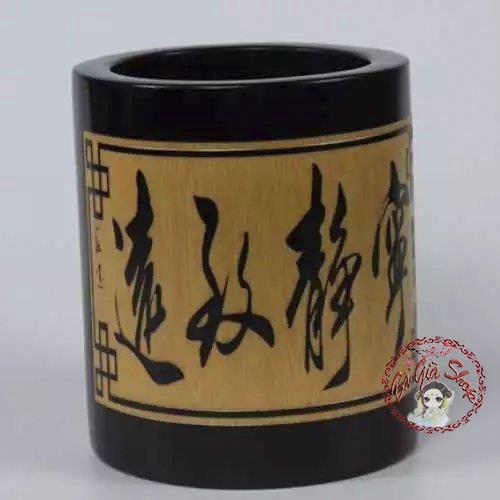 Lọ đựng bút bằng gỗ tre (mẫu chữ ngẫu nhiên)