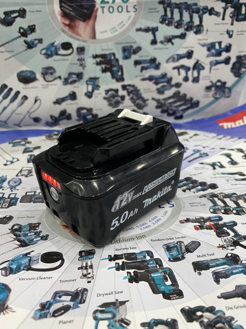 Pin max makita trượt 12v 5.0ah li-ion nhận zin.