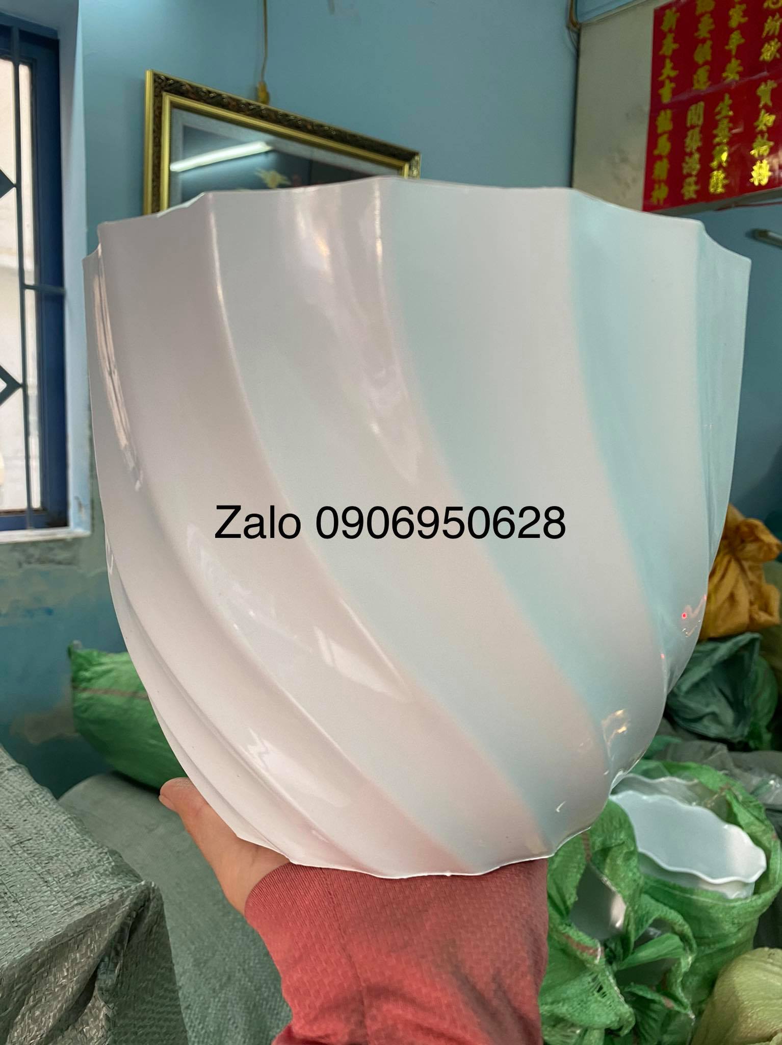 Chậu nhựa ống xoắn 21 (kèm dĩa lót)