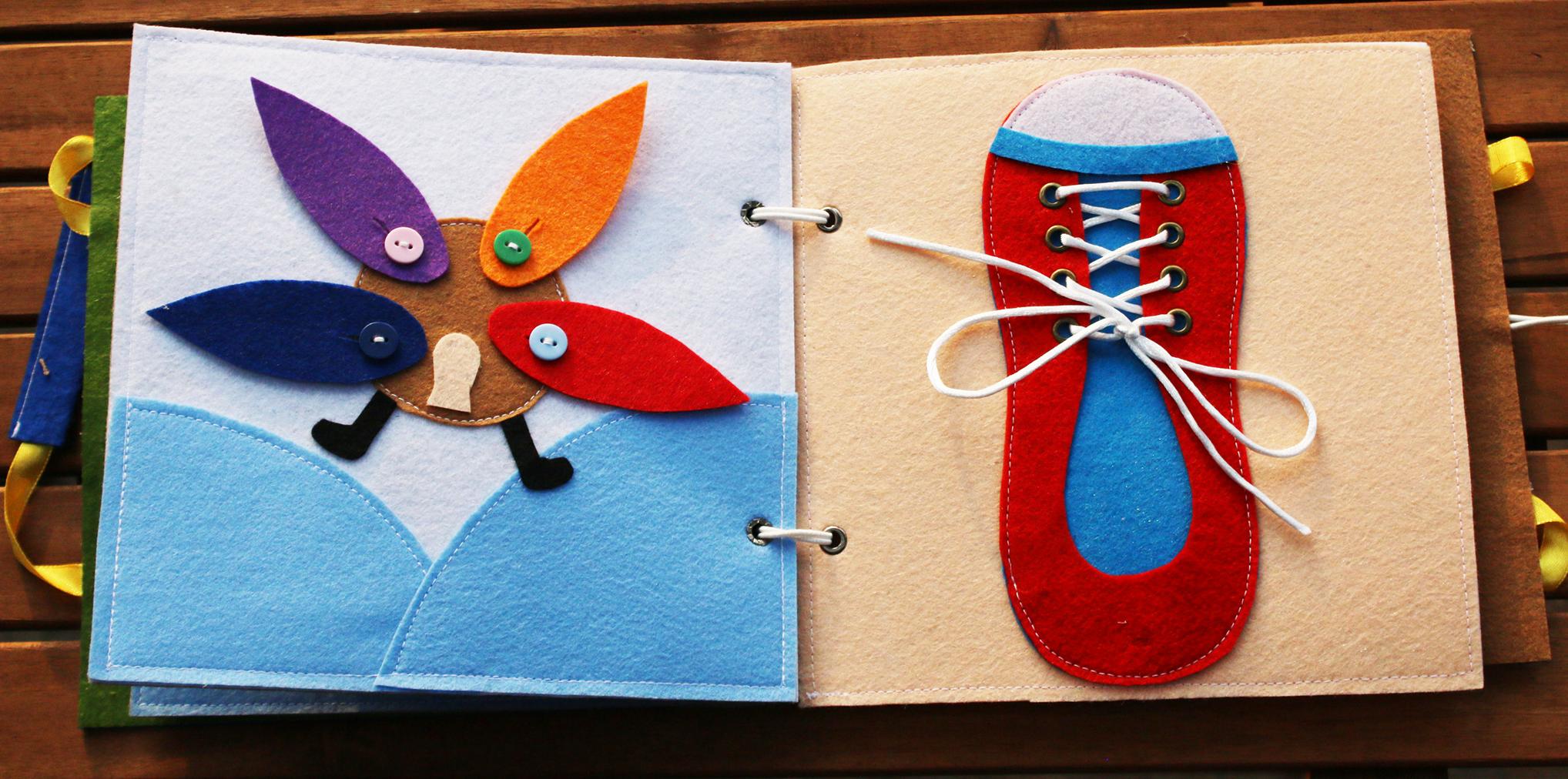 Sách vải Quiet Book cho bé / Busy Book