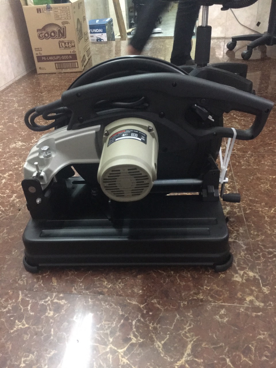 Máy cắt sắt Crown CT15194-035