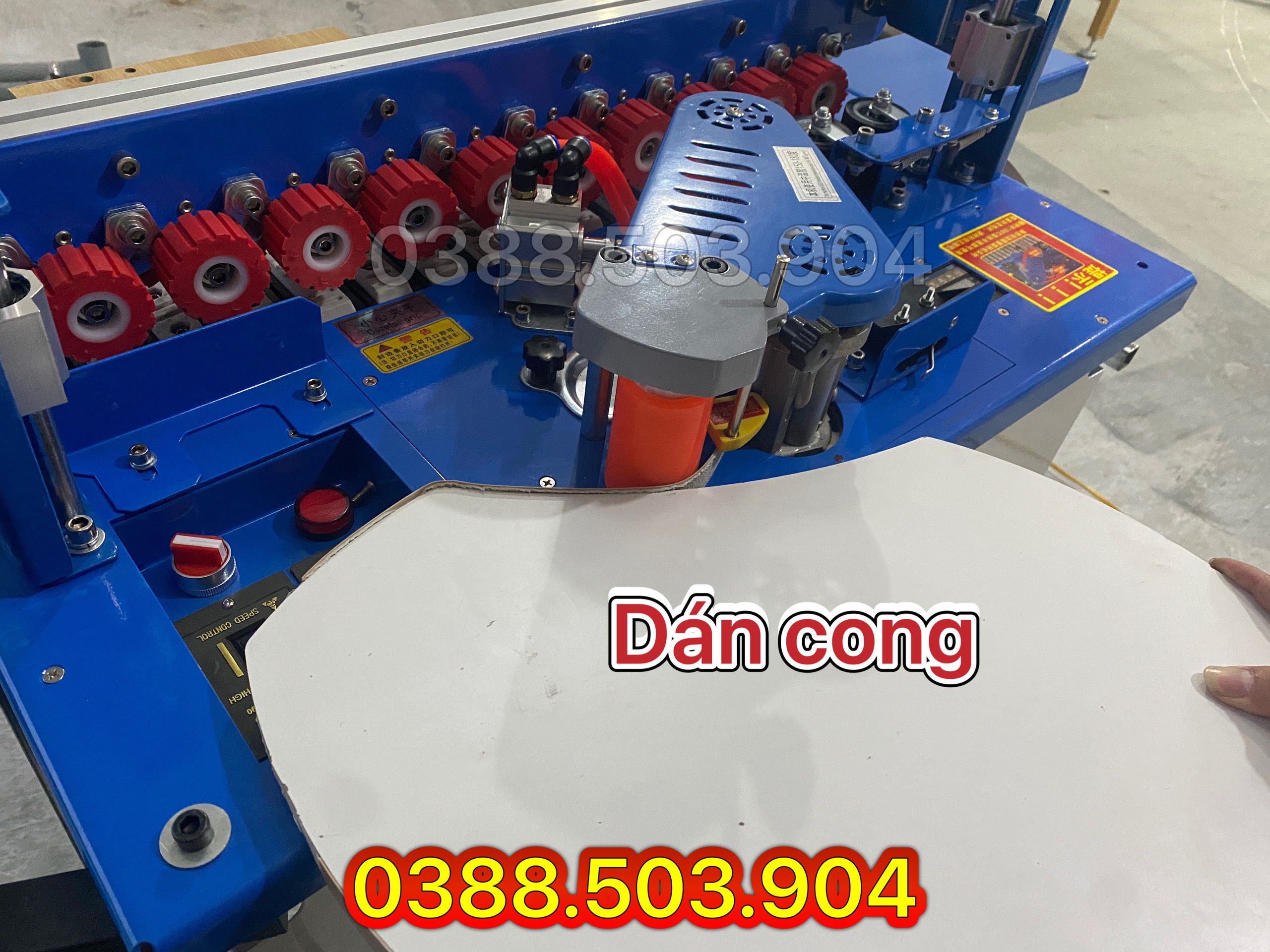 Máy dán cạnh DW590 3 chức năng ( dán, cắt chỉ khi hết ván, tự động đẩy phôi, 3 chế độ dán,...)