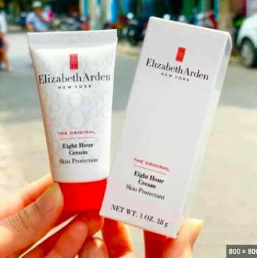 Son dưỡng hồng môi Elizabeth Arden