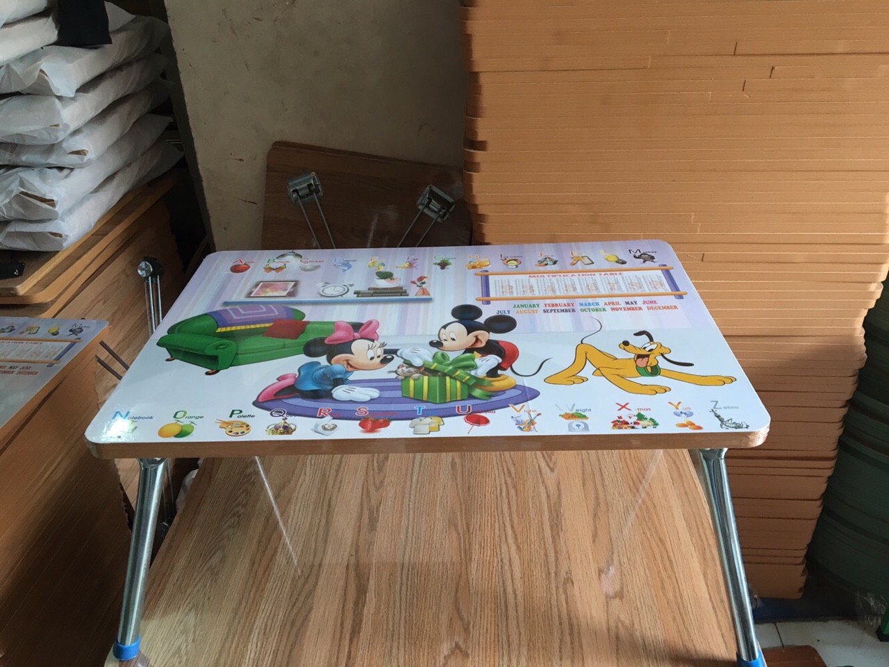 Bàn Học Sinh Chân Ống Xếp Gọn
