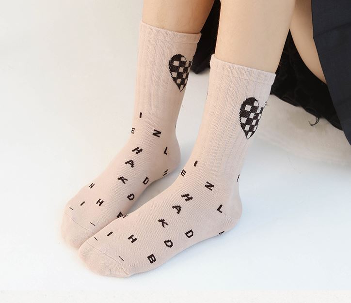 Set 5 Đôi Tất Vớ Nữ Cao Cổ Mix Trái Tim Caro