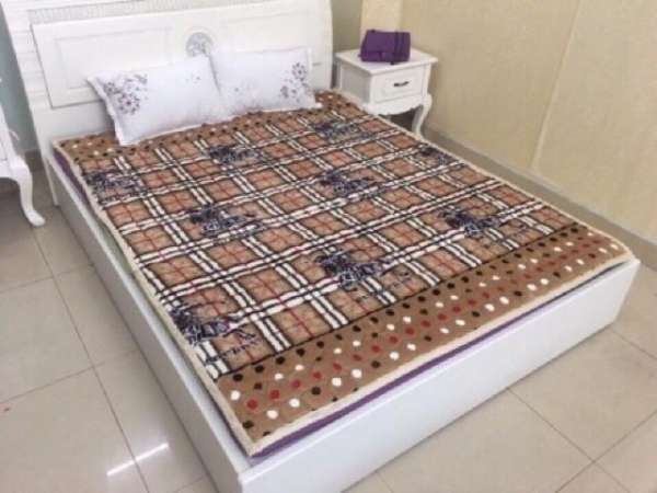 Thảm nhung trải giường hoạ tiết (1m4x2m)