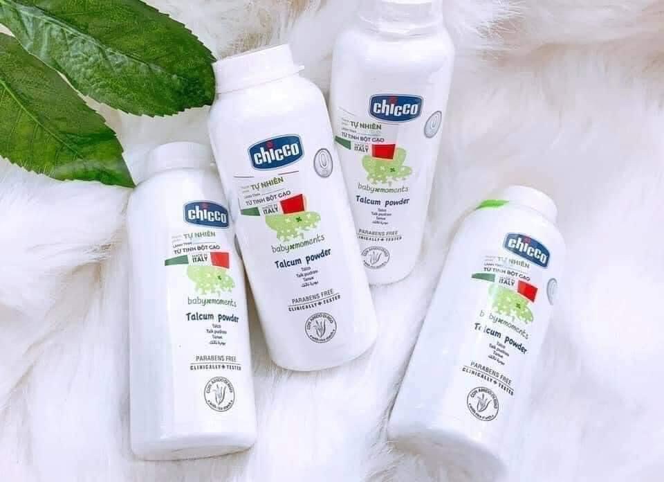 Phấn rôm Chicco chiết xuất cám gạo cho bé