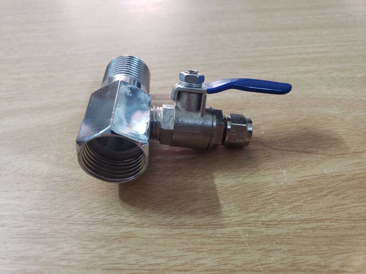 (HCM) Van Khóa Cấp Nước Ren 21 Dây 6mm-(Van Khóa Cấp Nước Ren 21/6)