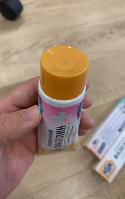 Vaserline Nga dùng trong phun xăm thẩm mỹ
