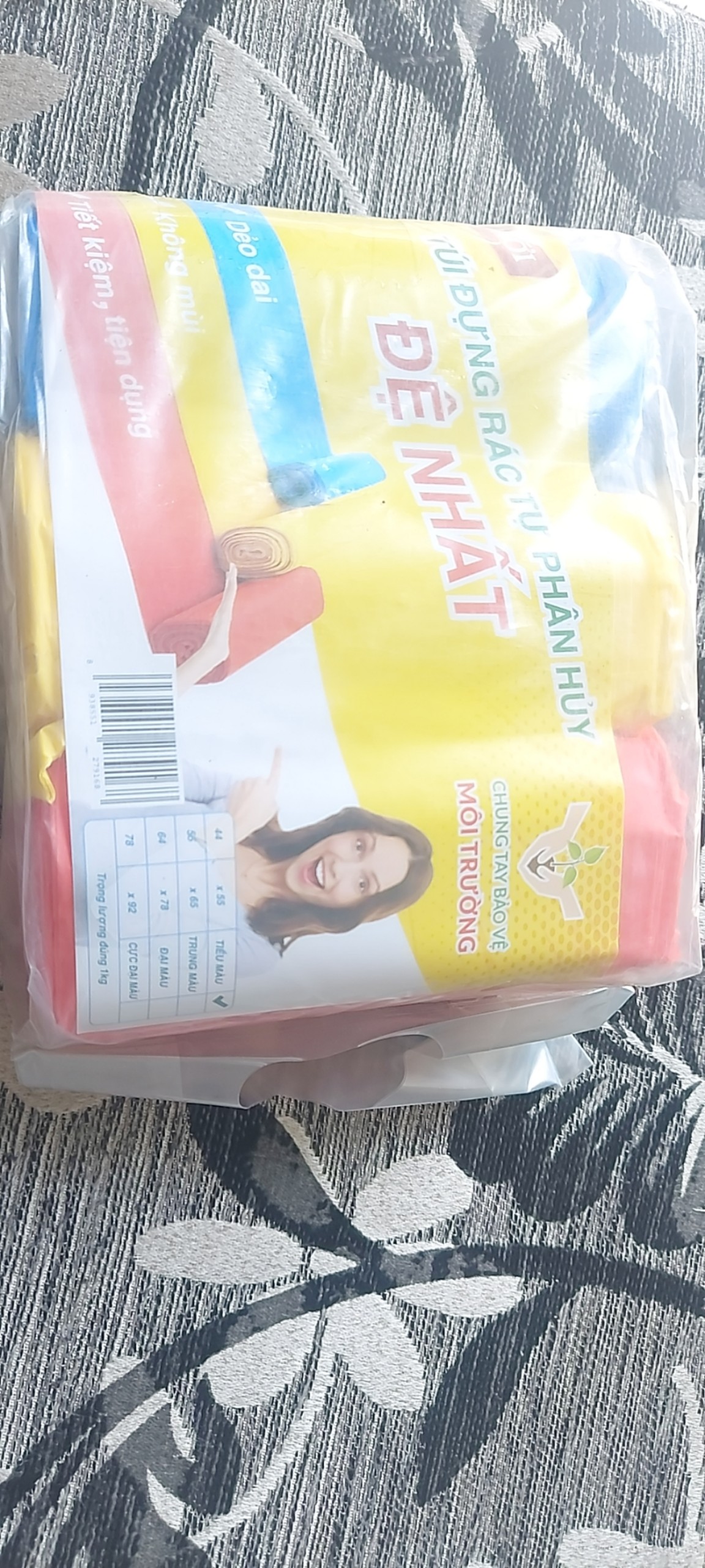 Túi đựng rác cuộn tự hủy nhiều màu ( 3 cuôn)