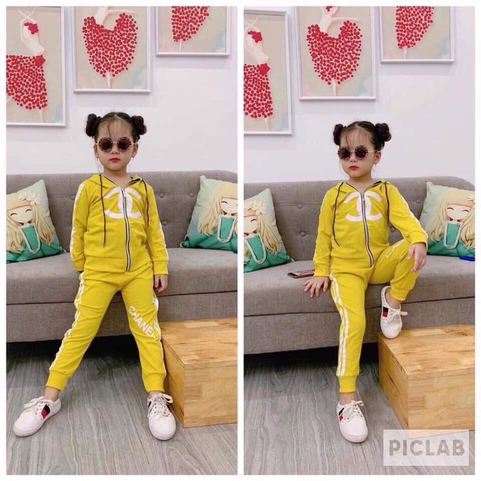 Set thể thao Channl cho bé gái