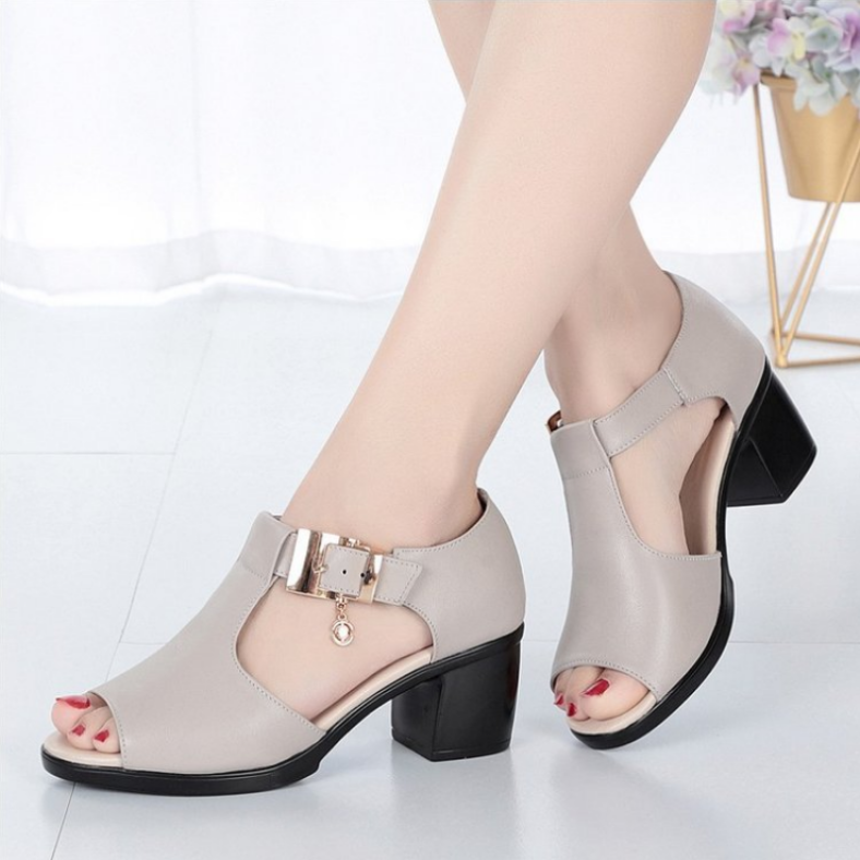 Giày sandal nữ da đẹp , đế êm, phong cách mới SA115 giá rẻ
