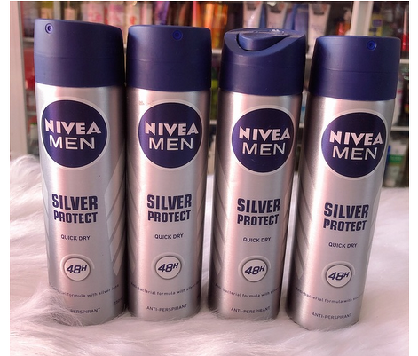 Xịt mùi Nivea Men Silver phân tử bạc 150ml