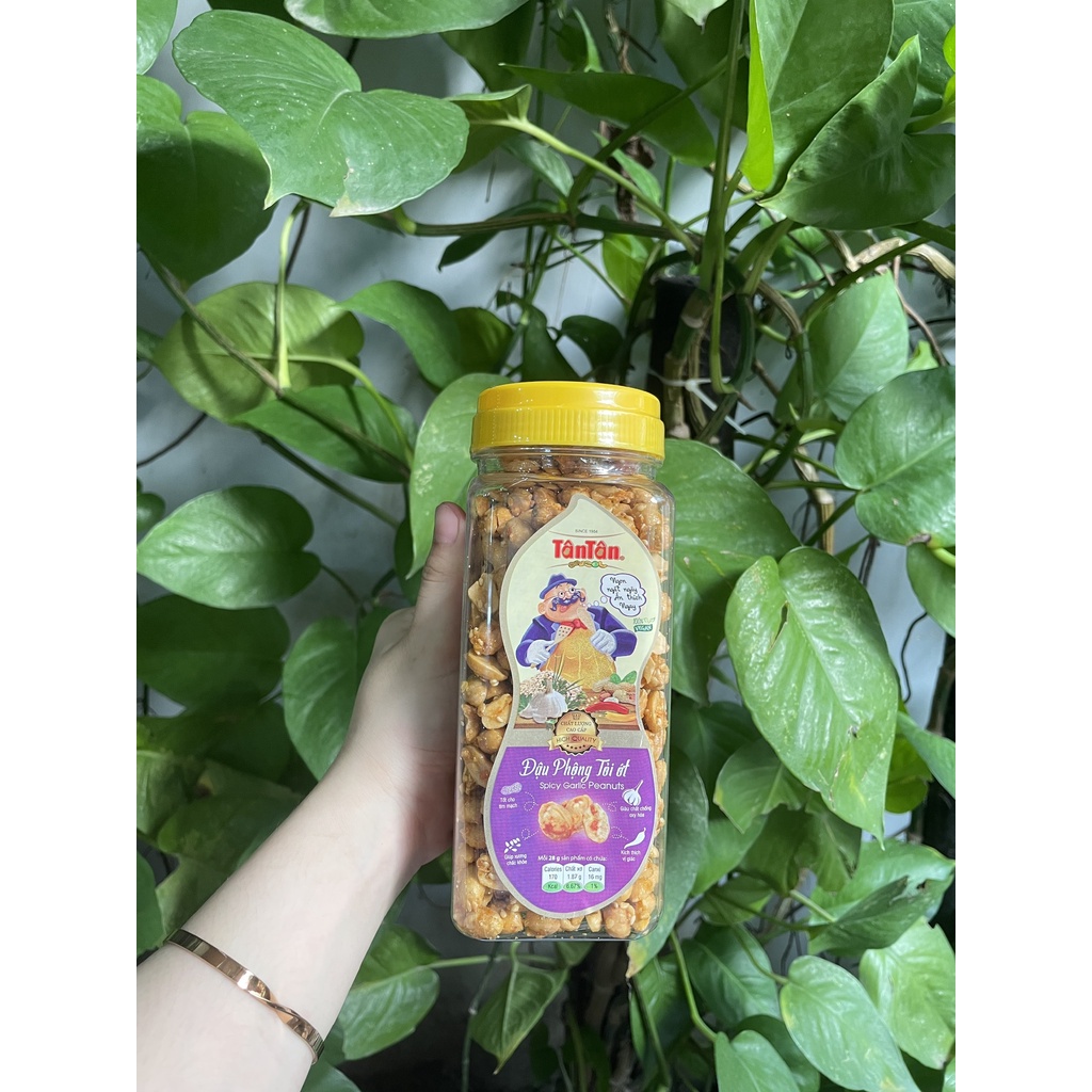 Đậu Phộng Tỏi Ớt Tân Tân Spicy Garlic Peanuts (Hủ 260g)