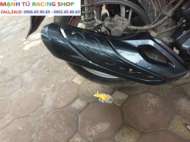 Ốp bô carbon xe sh 2020