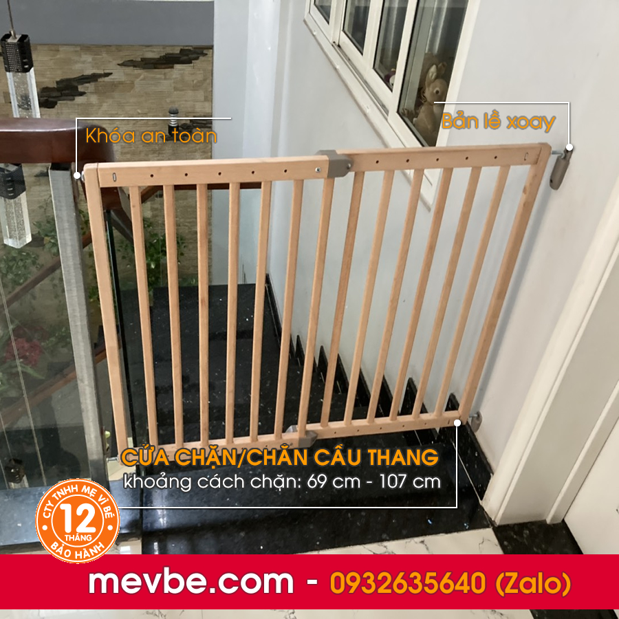 Cửa chặn, cửa chặn em bé, cửa chặn cầu thang em bé, chắn cầu thang, thanh chắn cầu thang, chắn cầu thang gỗ