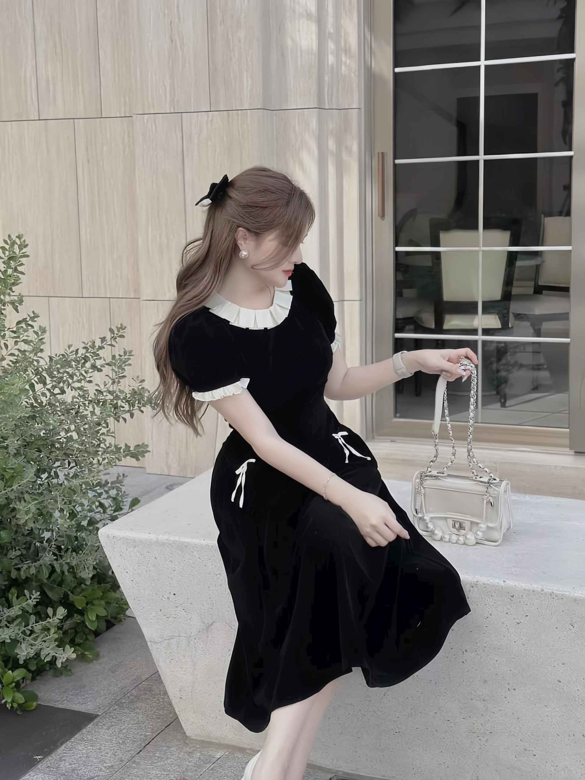 Đầm Tiểu Thư Nhung Đen Phối Viền Lụa