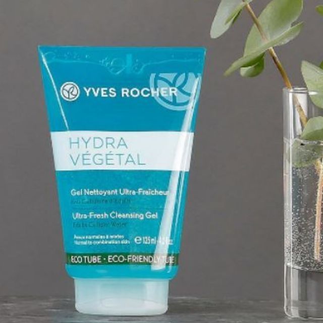 Sữa rửa mặt cung cấp nước Hydra végetal yves rocher