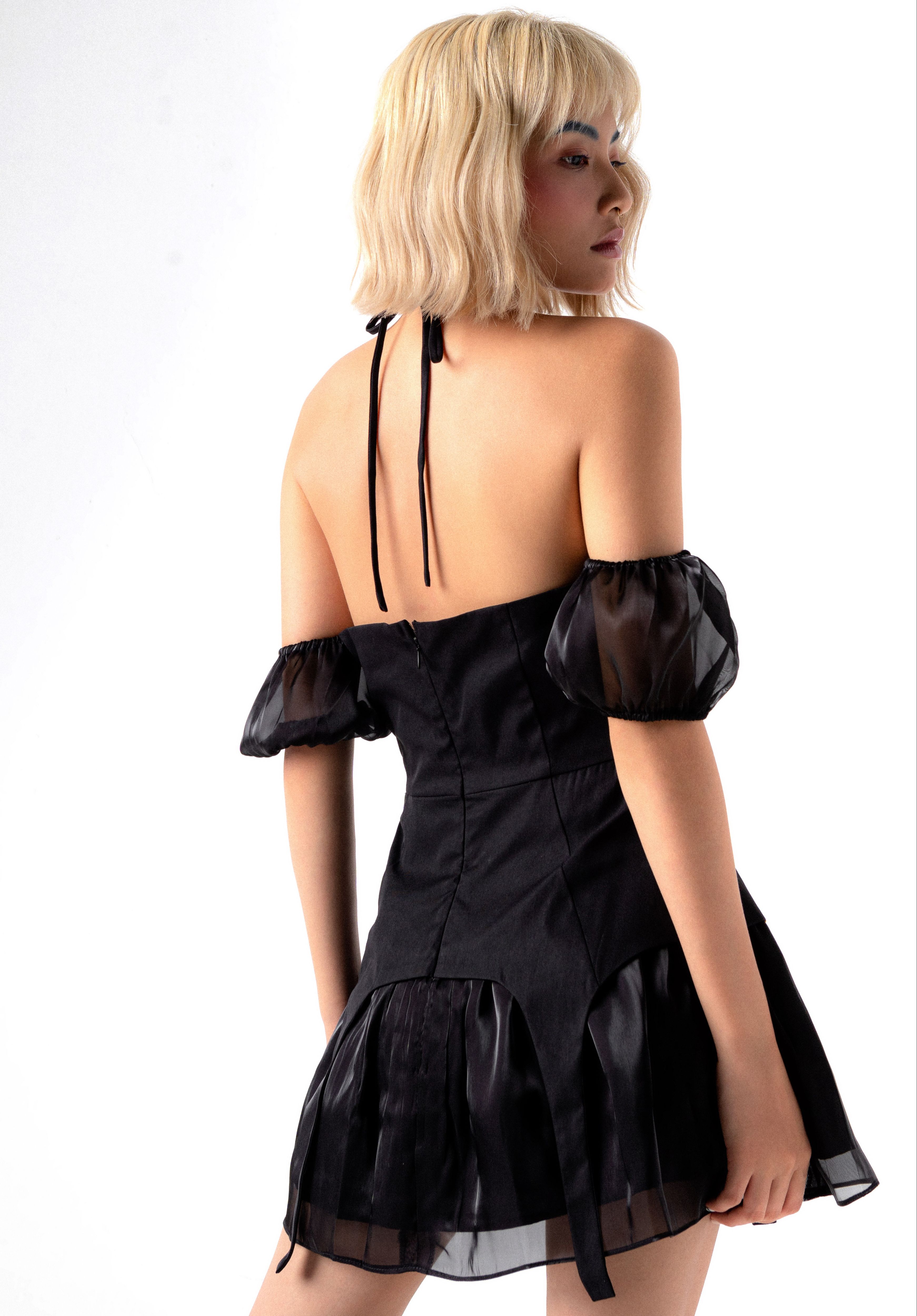 Đầm cổ yếm dáng xoè | DARA DRESS - CLÉLIE