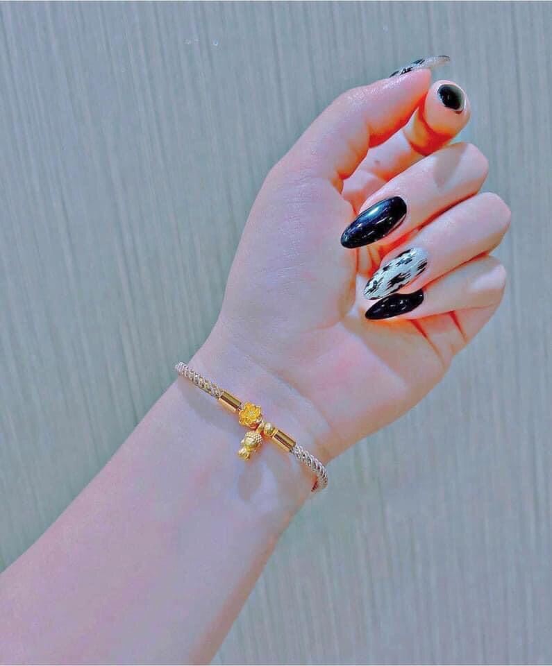 Vòng tay mix charm phật và charm sen vàng 24k(9999) tài lộc chốt khoá titan vĩnh cửu hàng chuẩn đủ bill hoá đơn bảo hành trọn đời