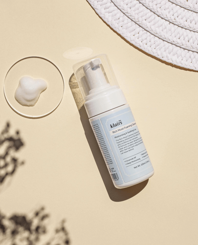 Sữa rửa mặt Klairs Rich Moist Foaming Cleanser 100ml