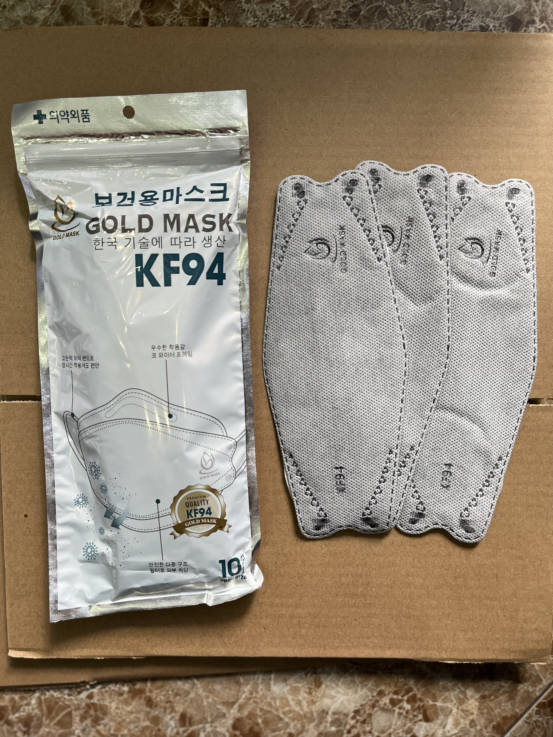 (Gói Lẻ 10 Cái) Khẩu Trang 4D Gold Mask KF94  Mềm Mịn Dày Dặn