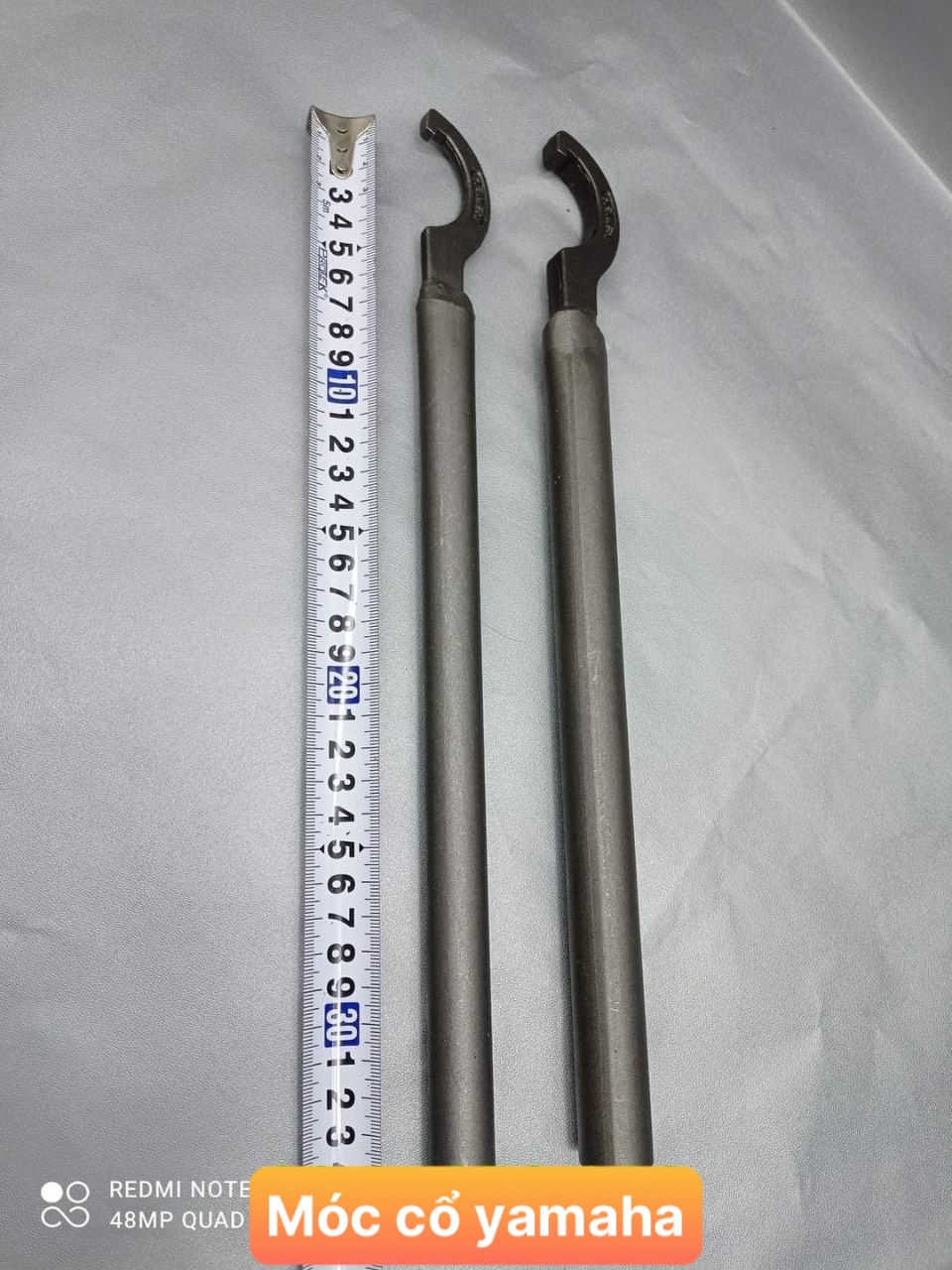Bộ 2 móc cổ xe máy Yamaha MENFA.( dầy + mỏng Có bán rời từng loại )