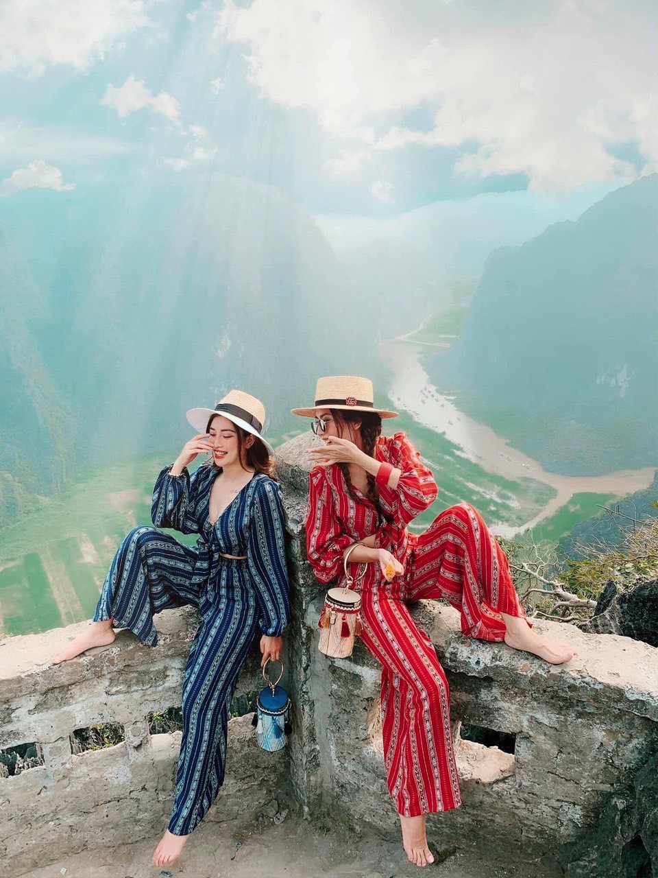 (VIDEO+HÌNH THẬT) Set Áo Nơ Ngực Và Quần Ống Rộng Vải Lụa Cao Cấp